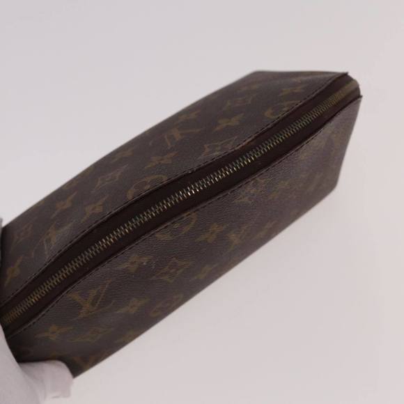 LOUIS VUITTON Monogram Trousse Demi Ronde Cosmetic Pouch M47520 LV Auth 77855 - Picture 5 of 16